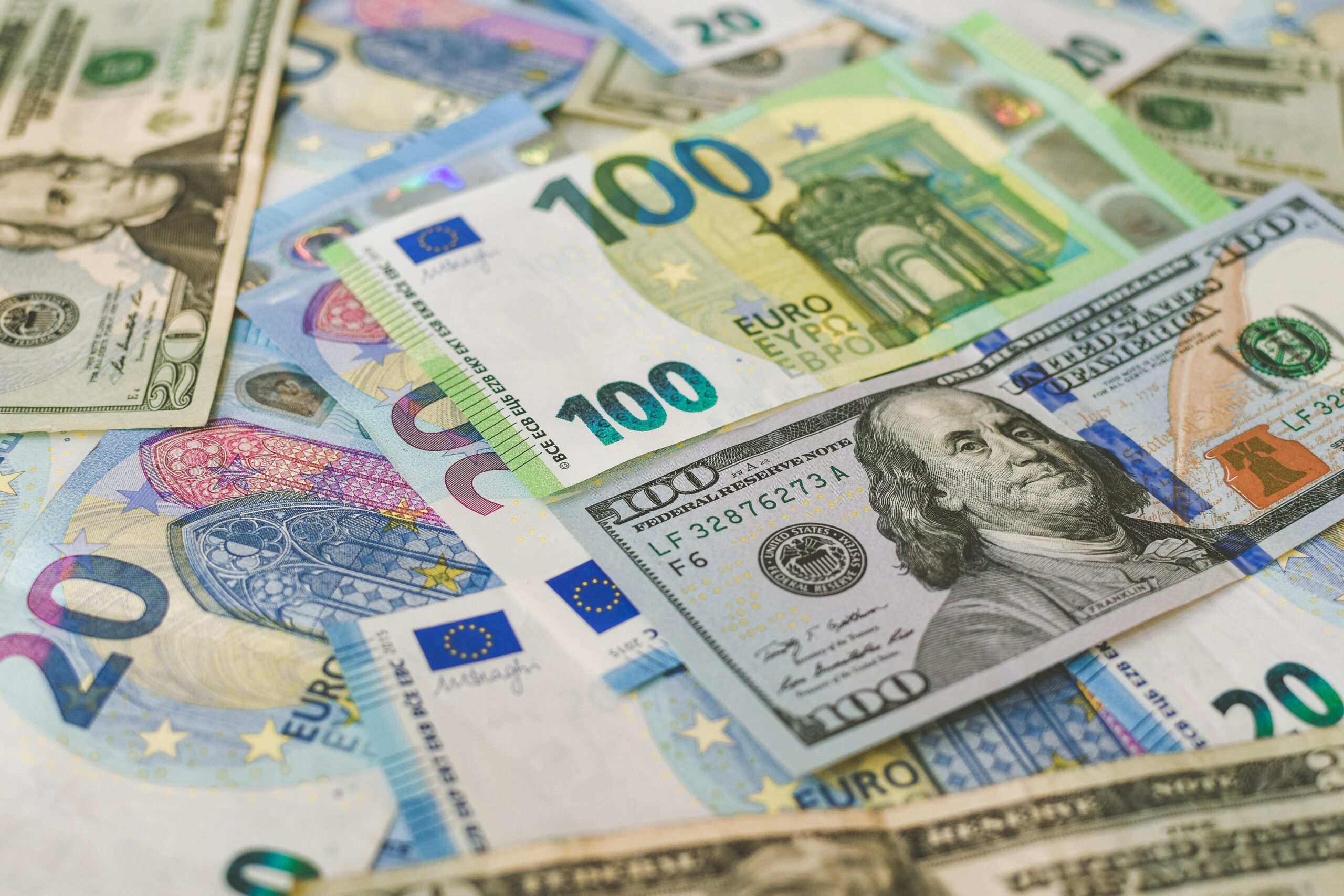 НБУ підвищив облікову ставку до 16%